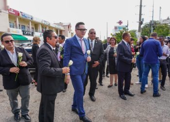 Presidente del PARLACEN encabeza homenaje a víctimas del Jet Set en la Zona Cero