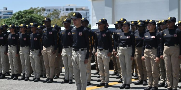 ¡Te interesa! Abren Convocatoria a jóvenes interesados en ser agentes de Migración