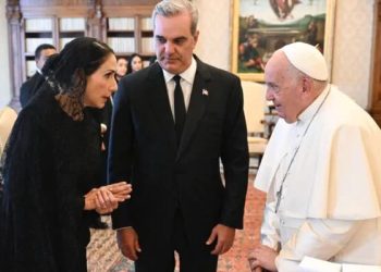Presidente Abinader viaja este viernes al Vaticano junto a la Primera Dama , Raquel Arbaje al funeral de su Santidad el Papa Francisco