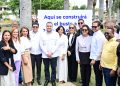 Regidores del PLD y alcalde Dio Astacio dan primer picazo para busto en honor a Juan de los Santos en Parque Italia