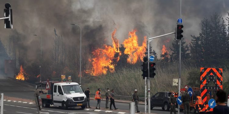 Alerta máxima en Israel por incendios devastadores alrededor de Jerusalén: “Emergencia nacional”