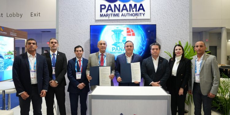 Autoridad Portuaria refuerza posicionamiento en el sector cruceros en Seatrade Cruise Global 2025