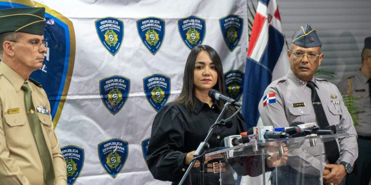 “Esta gestión es la que más personas con estatus migratorio irregular ha deportado” afirma Faride Raful