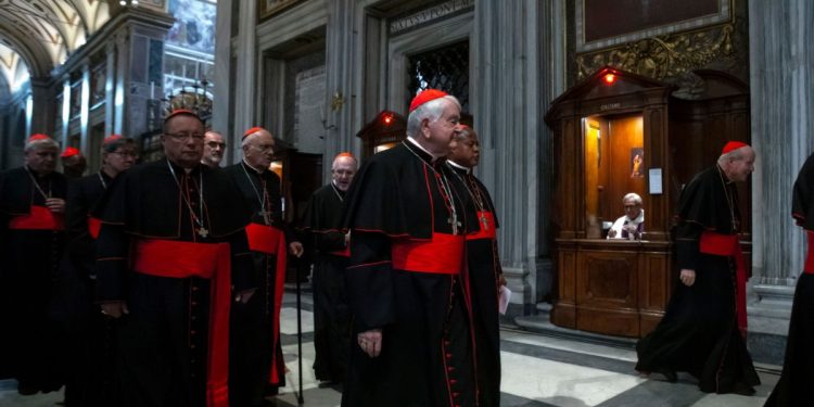 El cónclave para elegir al nuevo Papa comenzará el 7 de mayo