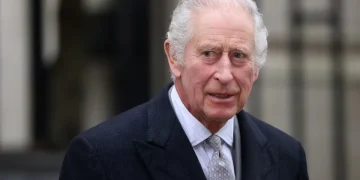 Carlos III retoma sus compromisos oficiales tras su ingreso en una clínica