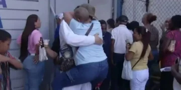 Entre el dolor y la alegría: 135 migrantes dominicanos regresan a RD