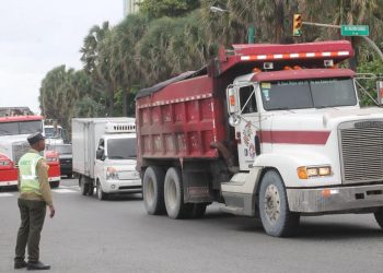 Medio Ambiente emite resolución que prohíbe vehículos dentro de los 60 metros a partir de la alegación como prevención por Semana Santa