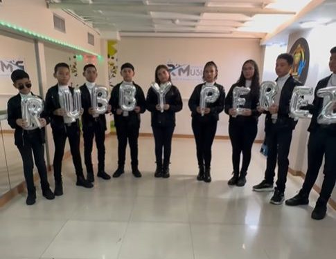 Jóvenes venezolanos rinden emotivo homenaje a Rubby Pérez tras su trágica muerte en Jet Set