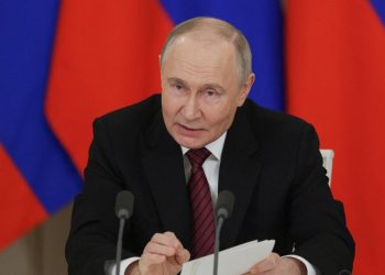 Putin ofrece negociaciones de paz directas con Ucrania el 15 de mayo en Estambul