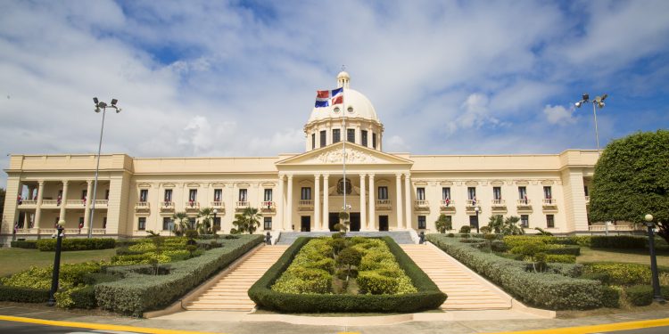 Poder Ejecutivo dispone extradición de dos dominicanos solicitados por el reino de España y el gobierno de los EE. UU.