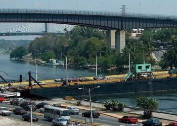 Puente Flotante sobre río Ozama estará dos horas cerrado este sábado