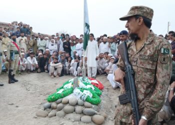 India envía drones de ataque en el que deja militares heridos, según ejército paquistaní