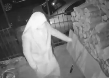 Ladrón se disfraza de monja para robar en una casa en Chile