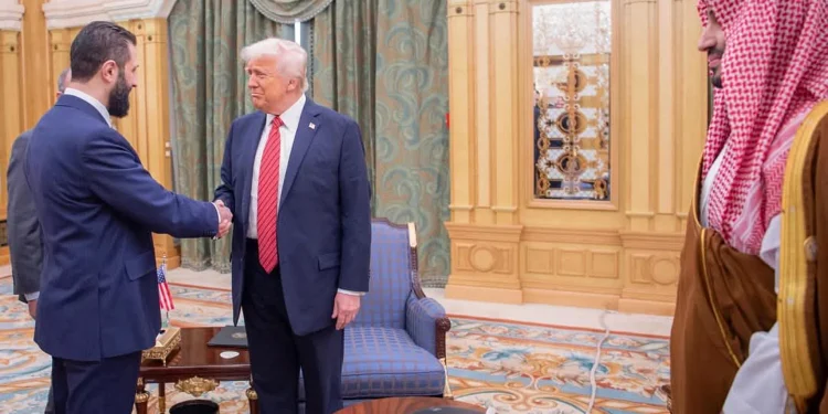 Trump se reunió con Ahmad al-Sharaa, el nuevo líder de Siria