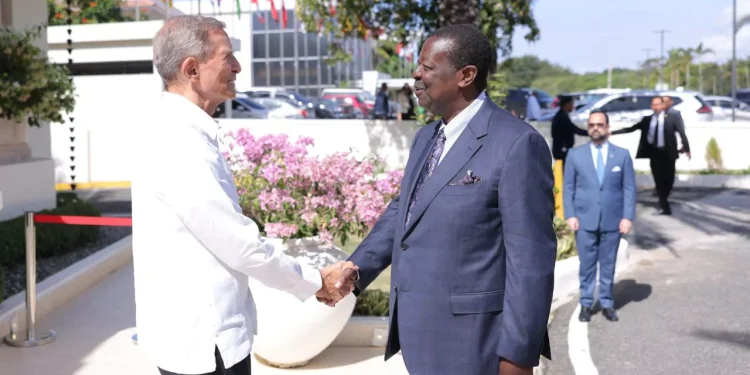 Canciller dominicano, Roberto Álvarez, se reúne el Primer Secretario del Gabinete de Kenia
