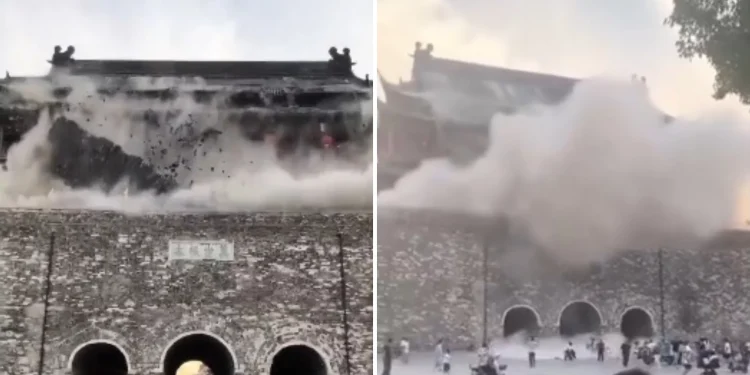 Colapsa la Torre del Tambor de Fengyang, China, tras un año de su restauración