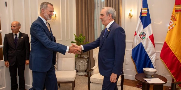 Abinader y rey Felipe encabezarán cierre de Congreso Mundial del Derecho