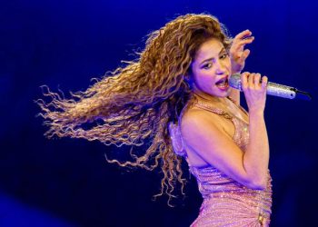 Posible contagio masivo de sarampión en concierto de Shakira en EE.UU.