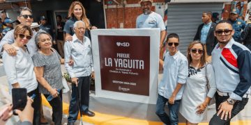 Carolina Mejía entrega nuevo parque lineal La Yagüita dedicado a Christian Tejeda
