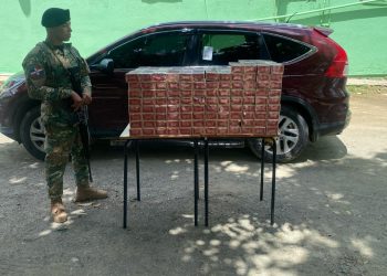 Ejército arresta pareja con contrabando de 39 mil cigarrillos oculto en una jeepeta en Santiago Rodríguez