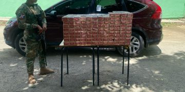 Ejército arresta pareja con contrabando de 39 mil cigarrillos oculto en una jeepeta en Santiago Rodríguez