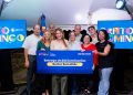 Carolina Mejía continúa programa Sectores Iluminados Más Seguros con entrega de 202 luminarias en Serrallés