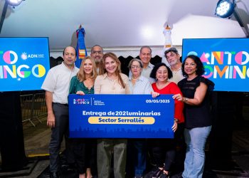 Carolina Mejía continúa programa Sectores Iluminados Más Seguros con entrega de 202 luminarias en Serrallés