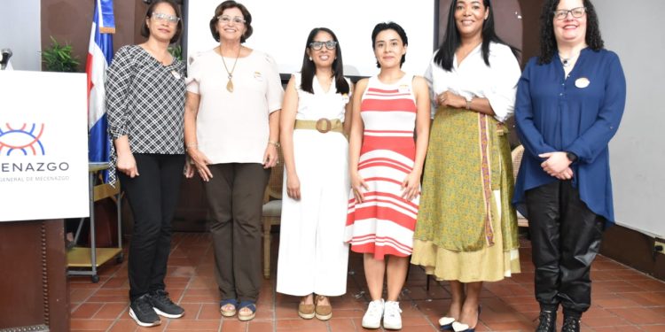 Inician taller preparatorio para el Tercer Foro de Mujeres Periodistas y la entrega inédita del Premio Periodista Pía Rodríguez