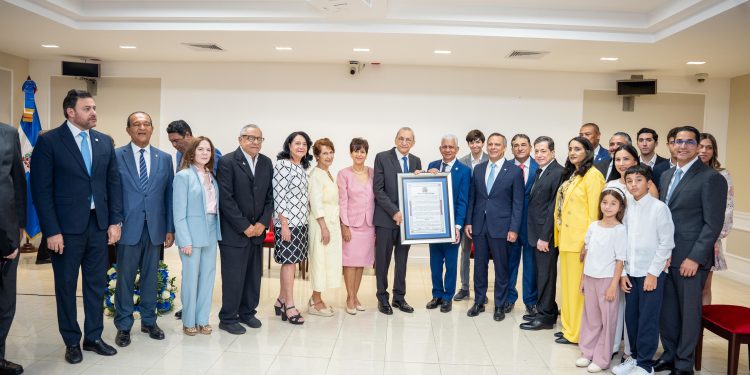 Senado reconoce trayectoria del jurista Jorge Subero Isa, expresidente de la Suprema Corte de Justicia