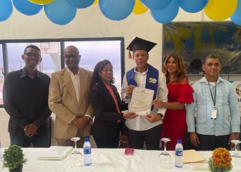 Residentes de Hogar Crea son graduados en cocina doméstica