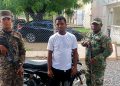 Retienen motocicletas en las que eran transportados haitianos indocumentados en San Juan de la Maguana y Montecristi
