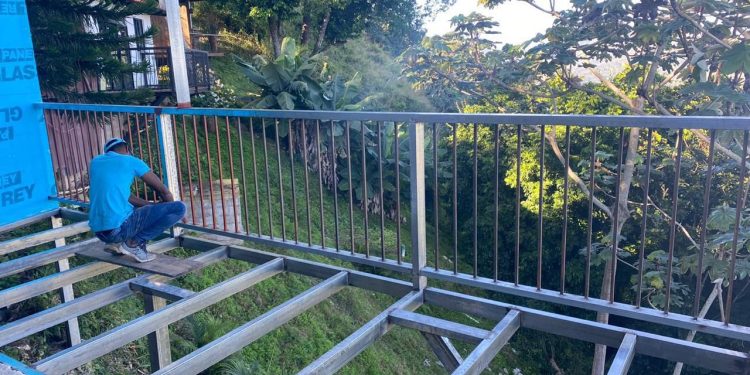 Asociación Propietarios comunidad Jamaca de Dios denuncian posible colapso de la montaña en Jarabacoa