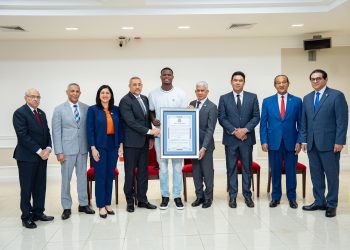 Senado reconoce al boxeador Cristian Pinales, medallista de bronce Juegos Olímpicos de París 2024