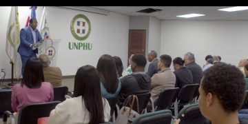 Refidomsa y la UNPHU celebran seminario clave sobre geología del petróleo y transición energética