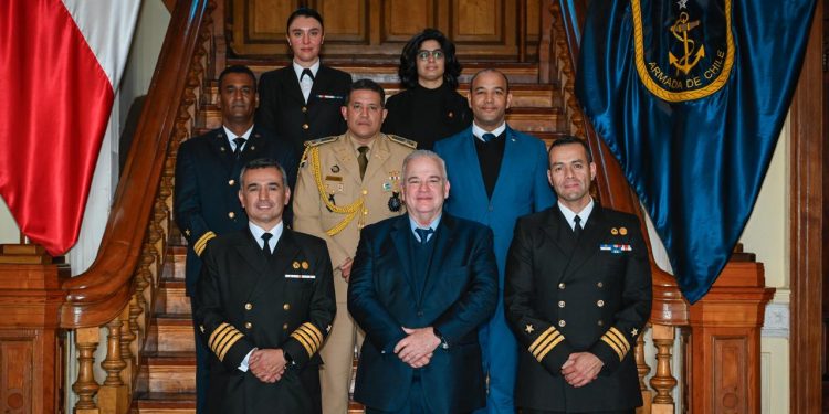 Embajador Juan Cohen abre puertas a futura cooperación oceánica entre Chile y RD tras visita al SHOA