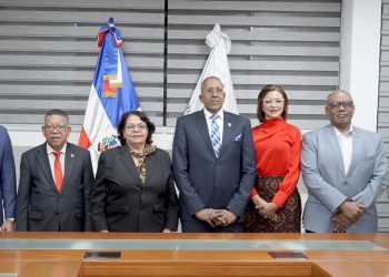 Pleno de la Cámara de Cuentas se reúne con el contralor general para intercambiar propuestas interinstitucionales en beneficio del país