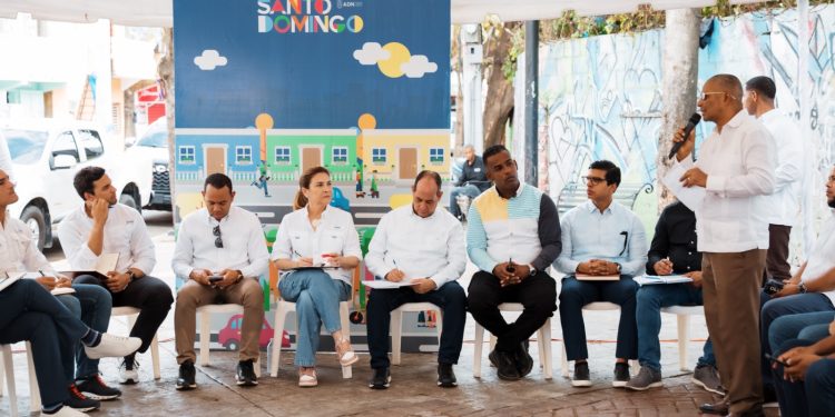 Carolina Mejía toca la puerta de Los Praditos con el programa La Alcaldía Llega a Ti