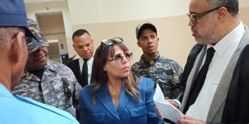 Apresan a viuda de empresario Merle Wayne Fuller por presunta usurpación de herencia millonaria