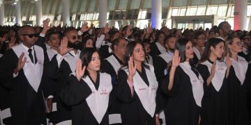 UFHEC celebra graduación con un llamado a construir una sociedad de éxito colectivo; inviste a 1,316