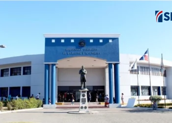 DGM investigará incidente en que golpearon un agente migratorio y un haitiano indocumentado