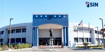 DGM investigará incidente en que golpearon un agente migratorio y un haitiano indocumentado