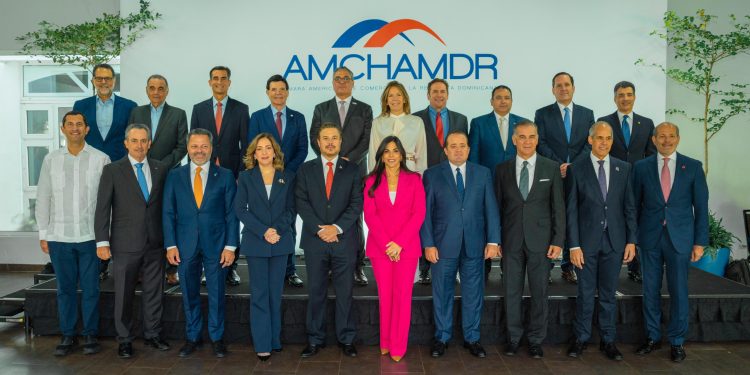 Meta RD 2036: Gobierno presenta hoja de ruta para duplicar el PIB nacional para el 2036 ante AMCHAMDR