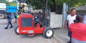 Donan materiales de construcción para levantar viviendas a familias vulnerables en Cabral 