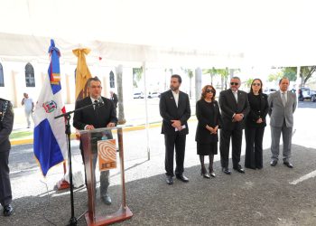 JCE remoza panteón de familias Woss y Gil como homenaje póstumo al primer presidente del órgano electoral