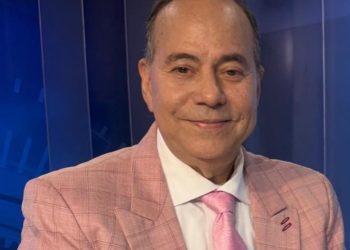 Reconocen trayectoria de Alberto Caminero director de prensa Grupo de Medios Telemicro