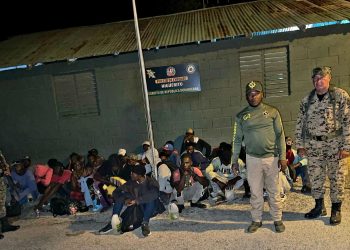 Un grupo de 32 inmigrantes irregulares fue interceptado por el Ejército en Elías Piña