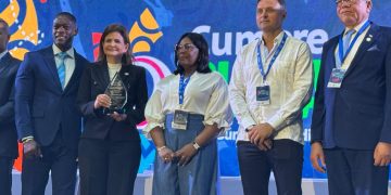 Vice presidenta Raquel Peña asiste acto inaugural XXII Cumbre Mundial de Comunicación Política