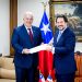 Embajador Juan Cohen Sander presenta Copias de Estilo ante el Gobierno de Chile