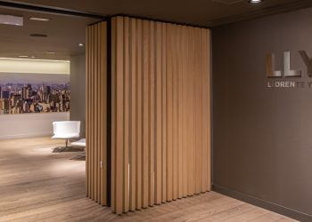 LLYC gana 9 millones de euros en 2024, un 7,2% más