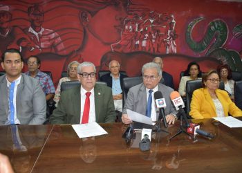 CMD anuncia huelga a nivel nacional por 48 horas en los hospitales públicos por cancelaciones indiscriminadas a médicos